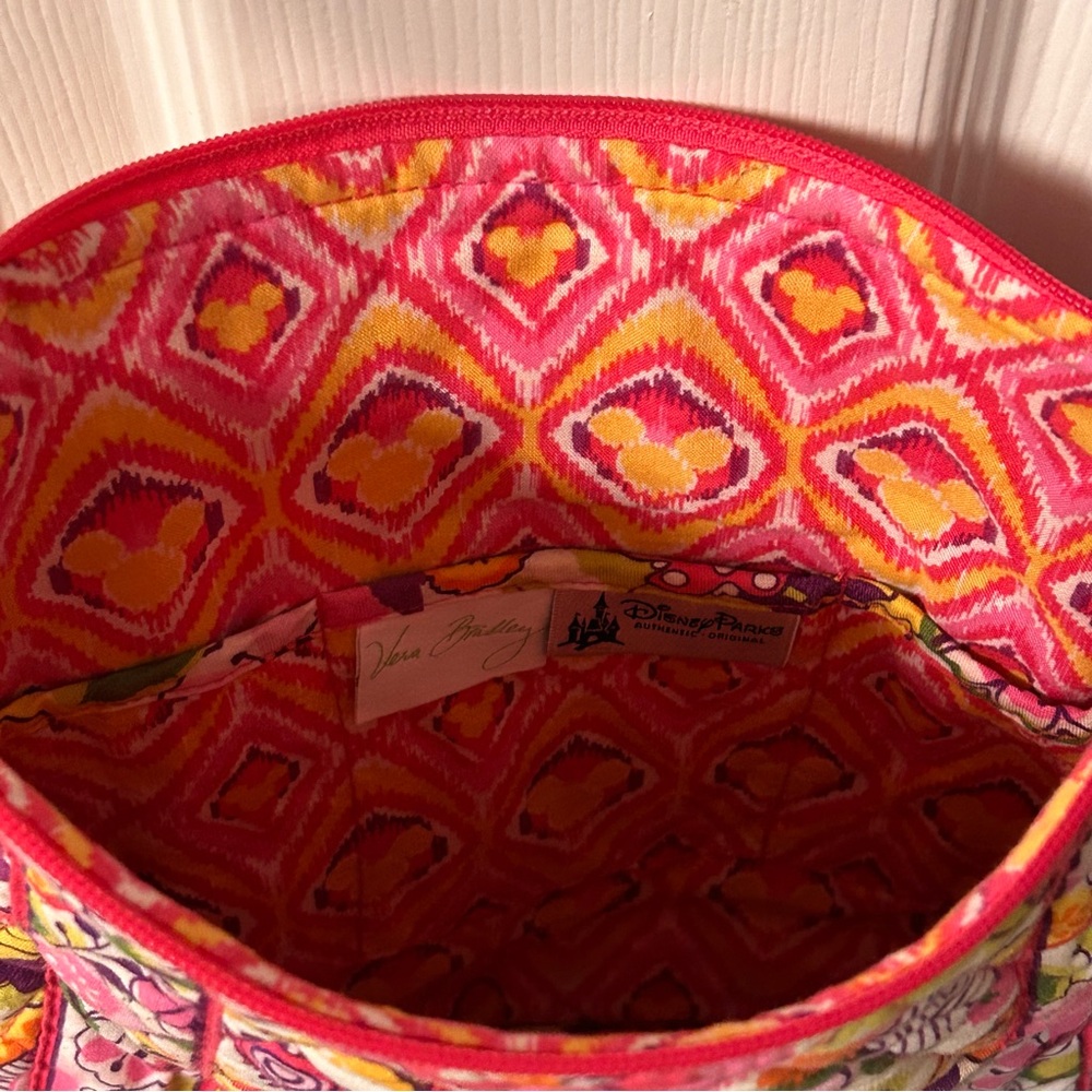 Vera Bradley/Disney floral quilted shoulder bag - Picture 6 of 8
